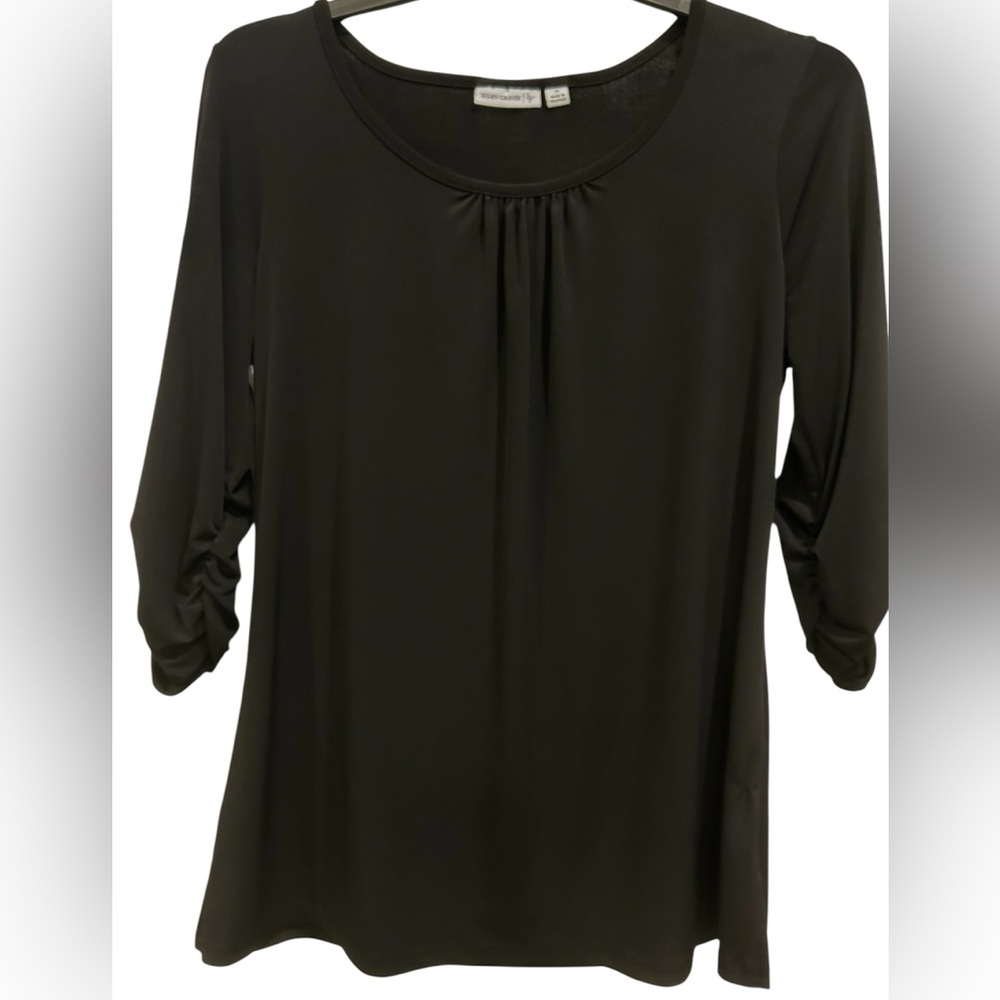 SUSAN GRAVER Liquid Knit Ruched Sleeve
Tunic